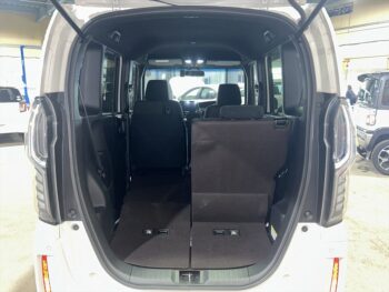N-BOXカスタム G　L　ホンダセンシング　純正ナビTV・バックカメラ　4WD