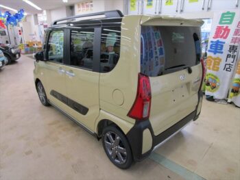 タント ファンクロス ターボ 4WD