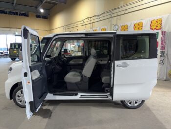 タント X リミテッド 未使用車 4WD