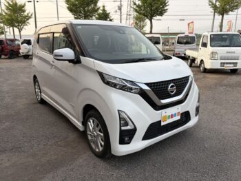デイズ ハイウェイスターＸ プロパイロットエディション 純正ディスプレイオーディオ・アラウンドビューモニター 4WD