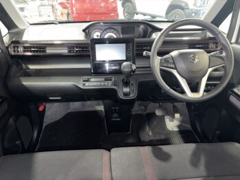 ワゴンR スティングレー ハイブリッド　全方位モニター用カメラパッケージ装着車　純正ナビTV　4WD