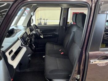 ムーヴキャンバス Gメイクアップ　SAⅢ　ナビ・バックカメラ　４WD