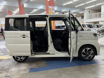 スペーシアカスタム ハイブリッド　XSターボ　4WD