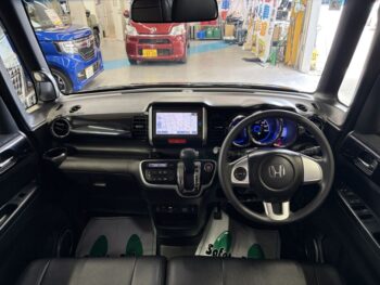 N-BOXカスタム 特別仕様車 SSブラックスタイルパッケージ 後期型 4WD