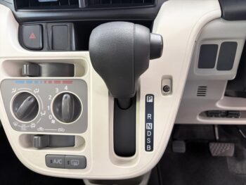 ムーヴ L　SAⅢ　４WD