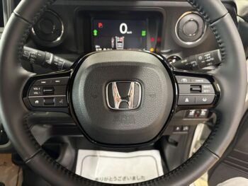 N-BOXカスタム ブラックスタイル  4WD