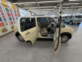 アルトラパン Ｘ　全方位モニター付　純正ナビ 4WD