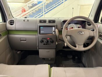 ムーヴコンテ L　4WD