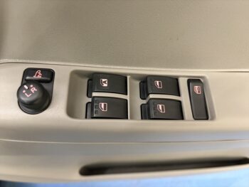 ムーヴコンテ L　4WD