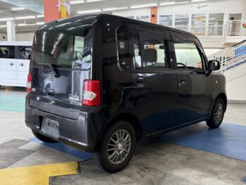 ムーヴコンテ L　4WD