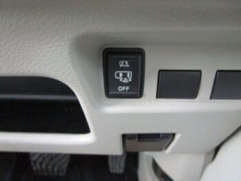 ルークス Ｘ　ｱﾗｳﾝﾄﾞﾋﾞｭｰﾓﾆﾀｰ　ﾊﾝｽﾞﾌﾘｰｵｰﾄｽﾗｲﾄﾞﾄﾞｱ　 4WD