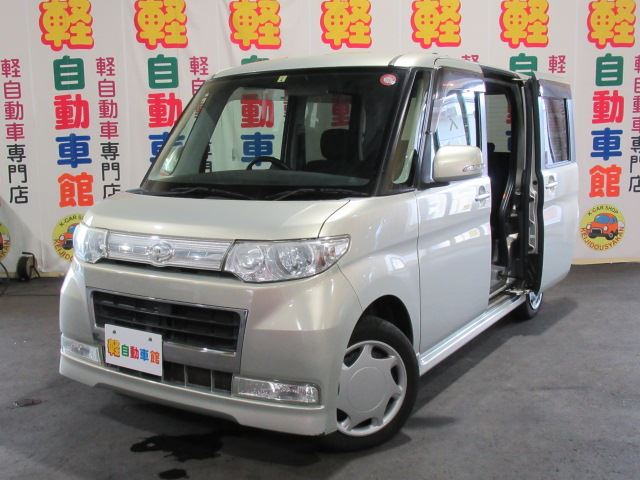 タントカスタム X 4WD