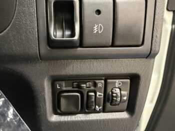 ジムニー ランドベンチャー　ナビ付　4WD