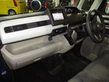 N-BOX G・L　ホンダセンシング 4WD