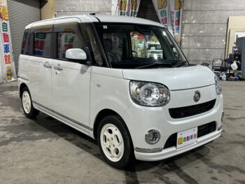 ムーヴキャンバス G　メイクアップLTD　SAⅢ　ナビTV　バックカメラ　4WD