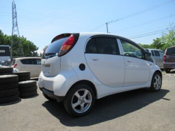 アイ リミテッド ターボ 4WD