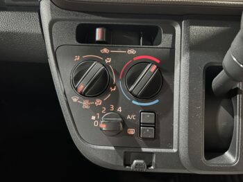ムーヴ L 未使用車 4WD
