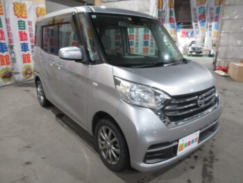 デイズルークス S ディスプレイオーディオ バックカメラ 4WD