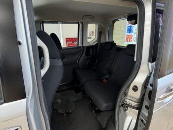 N-BOX SSパッケージ　ナビ・TV・バックカメラ　４WD