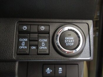 ムーヴキャンバス セオリー　G 4WD