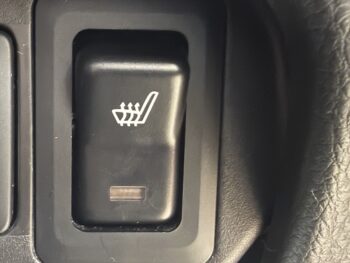 eKカスタム G　４WD