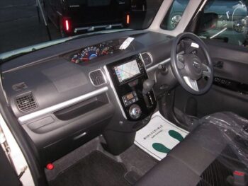 タントカスタム Ｘ　後期型 4WD
