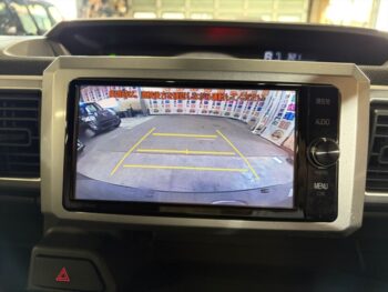 ピクシスメガ Ｌ　ＳＡⅢ　純正ナビ・ＴＶ・Ｂカメラ 4WD