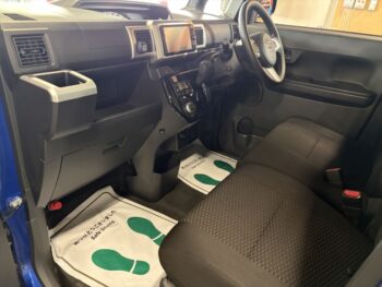 ピクシスメガ Ｌ　ＳＡⅢ　純正ナビ・ＴＶ・Ｂカメラ 4WD