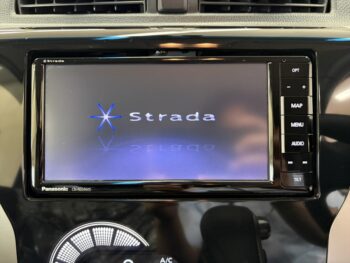 eKカスタム G　後期型　ナビ・TV　４WD