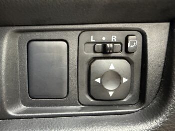 eKカスタム G　後期型　ナビ・TV　４WD
