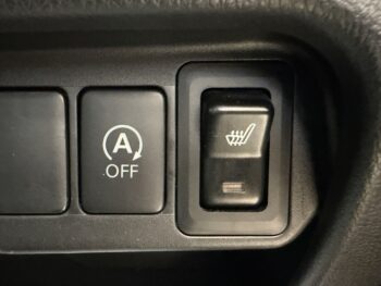 eKカスタム G　後期型　ナビ・TV　４WD