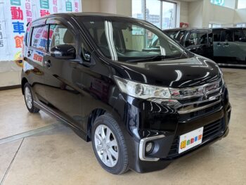 eKカスタム G　後期型　ナビ・TV　４WD