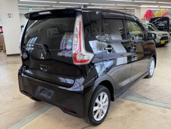 eKカスタム G　後期型　ナビ・TV　４WD