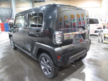 タフト G　ダーククロムベンチャー　未使用車　4WD