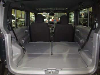 タフト G　ダーククロムベンチャー　未使用車　4WD