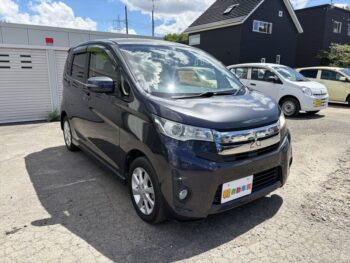 eKカスタム G ナビ・TV・バックカメラ 4WD