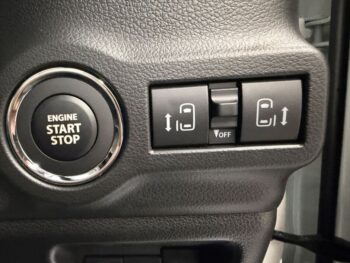 スペーシアカスタム ハイブリッド XS 未使用車 4WD