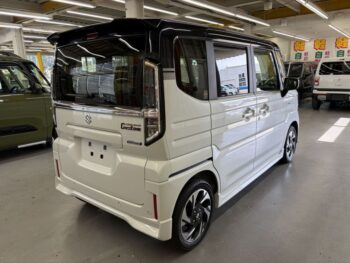 スペーシアカスタム ハイブリッド XS 未使用車 4WD
