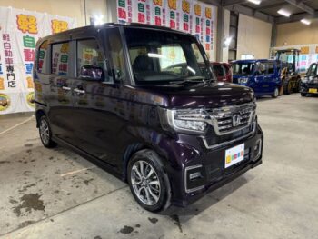 N-BOXカスタム Ｌ 純正ナビ・TV・Bカメラ　4WD