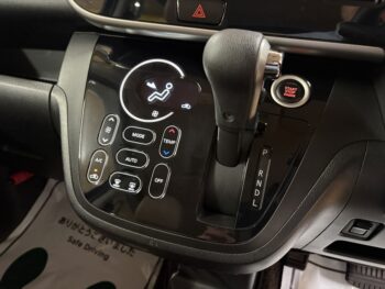 デイズルークス ハイウェイスターX Vセレクション　純正ナビ　ＴＶ　アラウンドビューモニター　後期型  4WD