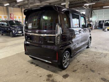 N-BOXカスタム Ｌ 純正ナビ・TV・Bカメラ　4WD