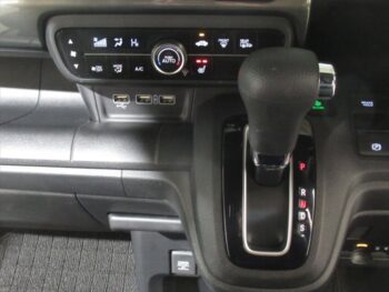 N-WGNカスタム L・ホンダセンシング