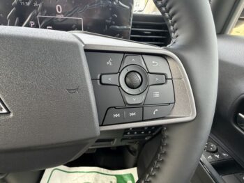 デリカミニ Gプレミアム 現行型 未使用車 4WD