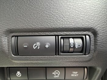 デリカミニ Gプレミアム 現行型 未使用車 4WD