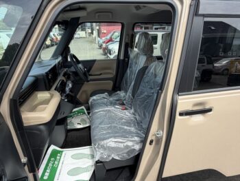デリカミニ Gプレミアム 現行型 未使用車 4WD
