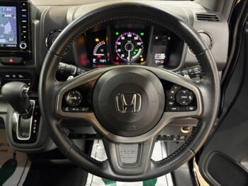 N-WGNカスタム Ｌ・ターボホンダセンシング　純正８インチナビ　ＴＶ　バックカメラ 4WD