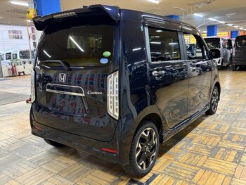 N-WGNカスタム Ｌ・ターボホンダセンシング　純正８インチナビ　ＴＶ　バックカメラ 4WD