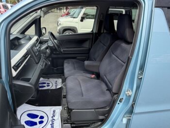 ワゴンR ハイブリッドFX セーフティパッケージ ナビ・TV・バックカメラ 4WD