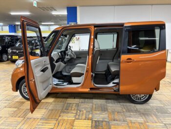 デイズルークス Ｘ　純正ナビ　ＴＶ　アラウンドビューモニター　後期型 4WD