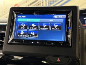 N-BOXカスタム L　純正ナビ・TV・バックカメラ　後期型　4WD